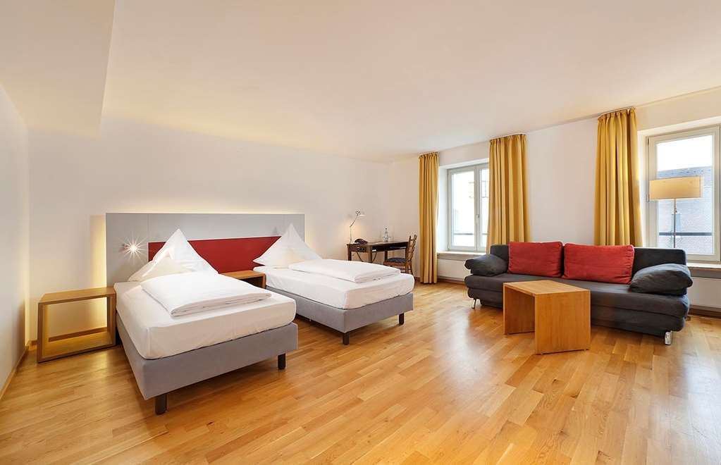 אוטובוירן Akzent Brauerei Hotel Hirsch מראה חיצוני תמונה