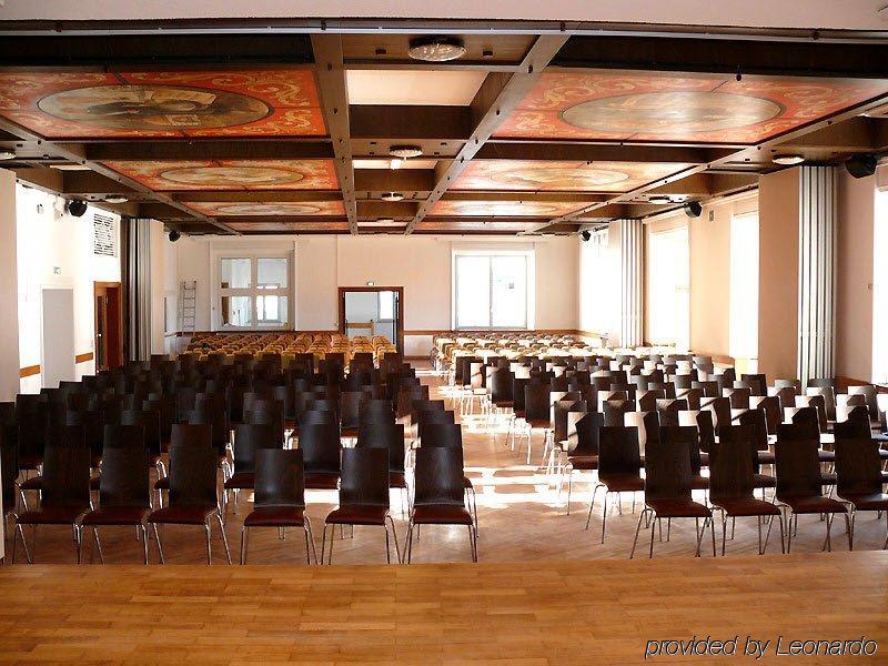 אוטובוירן Akzent Brauerei Hotel Hirsch מראה חיצוני תמונה
