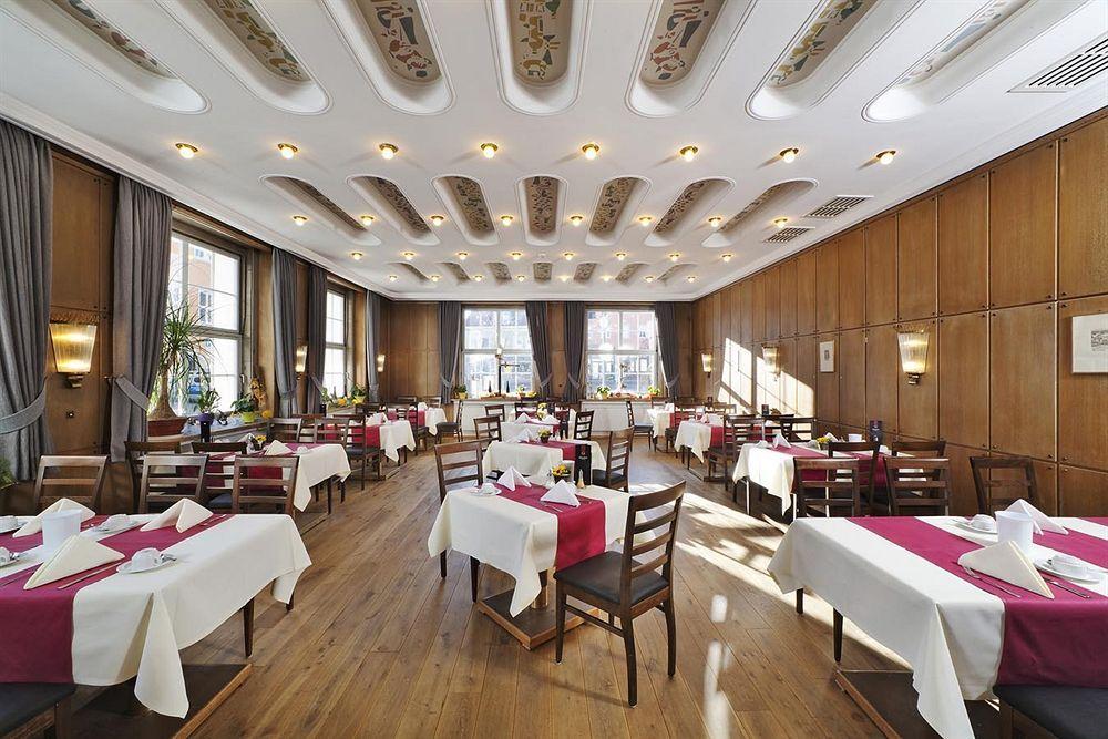 אוטובוירן Akzent Brauerei Hotel Hirsch מראה חיצוני תמונה