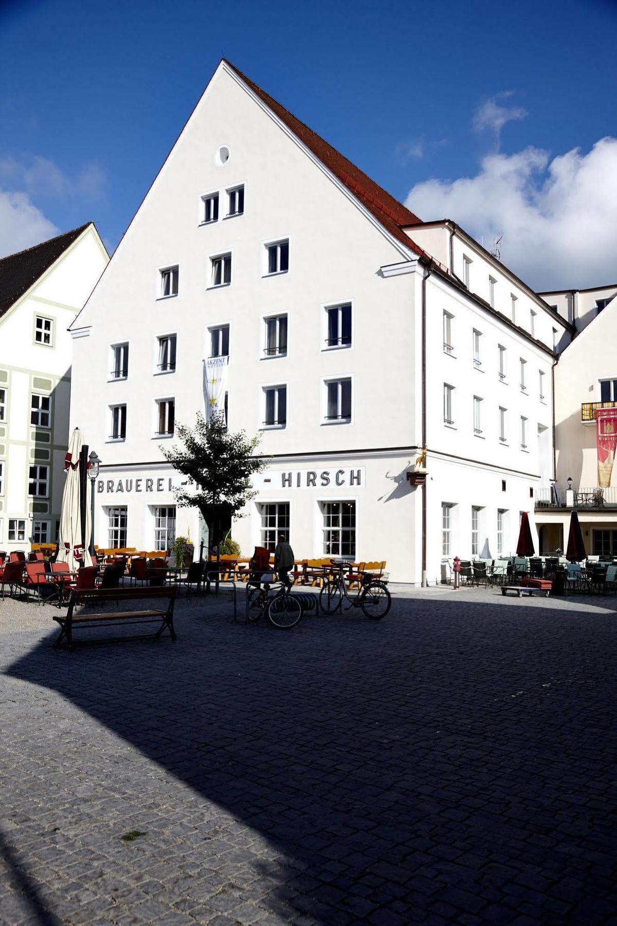 אוטובוירן Akzent Brauerei Hotel Hirsch מראה חיצוני תמונה