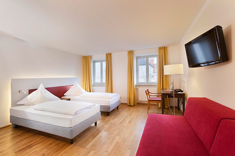 אוטובוירן Akzent Brauerei Hotel Hirsch מראה חיצוני תמונה